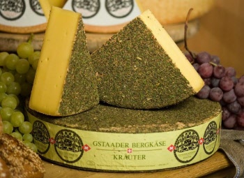 fromage_alpage_gstaad_aux_herbes